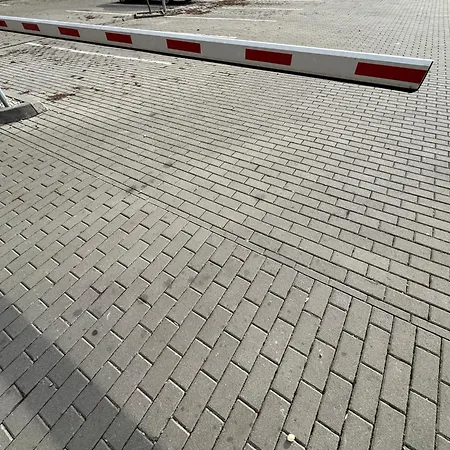 Apartman Michalovce So Sukromnym Parkingom Exterior photo